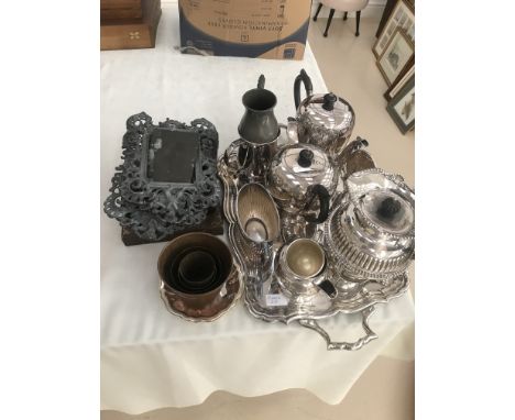 A quantity of EPNS to inc a tea service, a twin-handled tray, spirit kettle, cased flatware etc