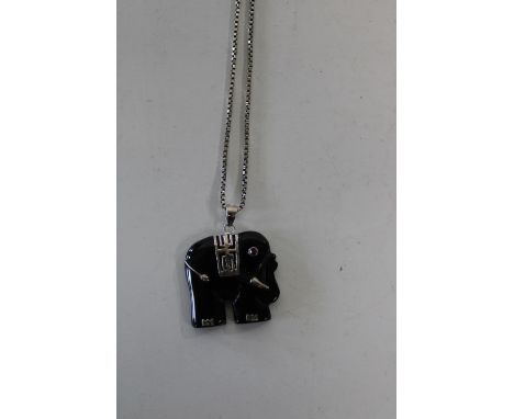 A black onyx &amp; silver pendant &amp; chain (pendant in the form of an elephant) 