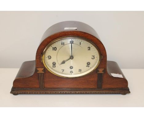 A 1930's oak cased mantle clock (no key) 