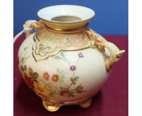 Royal Worcester two handled ivory blush vase RDNO. 60366 no.1176 (chip to handle) (height 9cm) 