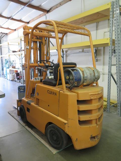 Clark 4000 Lb Cap Lpg Forklift Sn C40b 232 463 W 2 Stage Mast 148