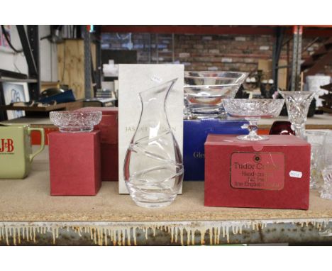 FOUR BOXED CUT GLASS/CRYSTAL ITEMS TO INCLUDE GLENEAGLES LEAD CRYSTAL FRUIT BOWL, DIAMETER 25CM, JASPER CONRAN STUART CRYSTAL