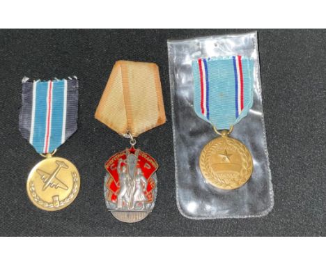 Medals – USA Army WW2 good conduct medal bronze with ribbon; USA Berlin Airlift 1948 bronze with ribbon; USSR Soviet white me