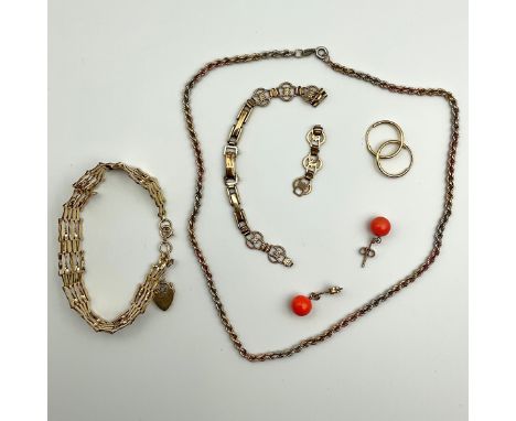 A Selection of 9ct and 18ct Gold Jewellery; the 9ct gold jewellery includes a gate bracelet, a tri-coloured gold rope chain (