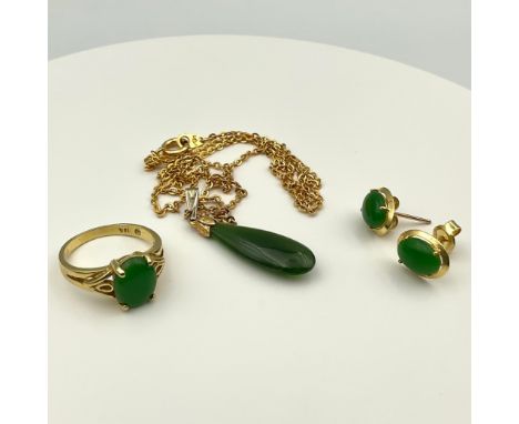 A Selection of Nephrite Jade Jewellery;to include an 18ct Gold Nephrite Jade Ring and a pair of 18ct Gold Nephrite Jade Earri