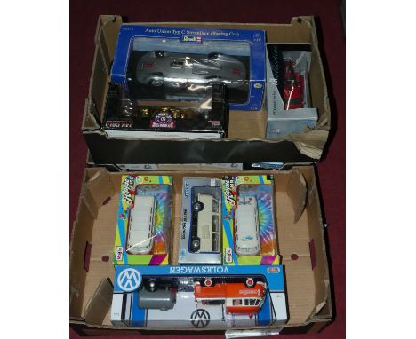 3 trays of 1/24 and 1/18 scale diecast vehicles to include a 1995 Indi 500 collectors edition suburban truck, a 1/24 scale Vo