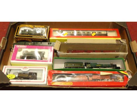 Two trays containing a quantity of H0 and 00 gauge model locomotives, continental and British outline included