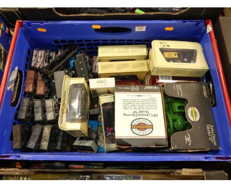 One box of various Matchbox MOY, 00 gauge railways and various diecast vehicles to include an ERTL vintage gasoline engine, a
