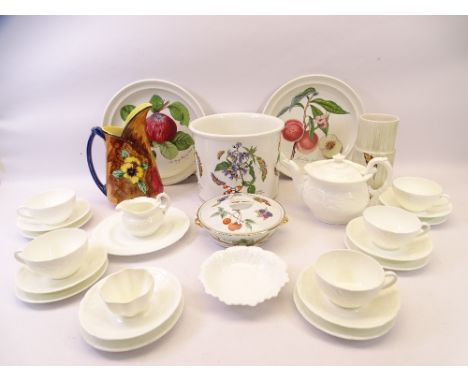 COALPORT TEAWARE, Portmeirion and Worcester tableware, H &amp; K jug, Radford vase, the Coalport being 22 pieces of Blanc De 