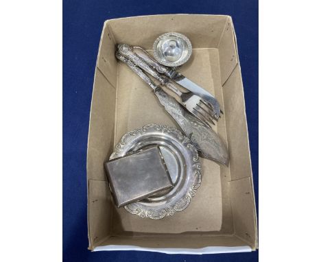 Small accumulation of silver plated ware including fish servers, cheese knife, cigarette case and two small dishes