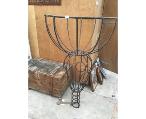 A LARGE VINTAGE METAL RACK/FEEDER 140CM HIGH 87CM WIDE 