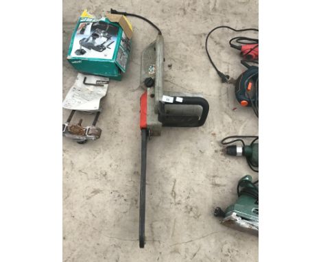 A PARKSIDE PKS 40/5 ELECTRIC CHAINSAW IN WORKING ORDER 