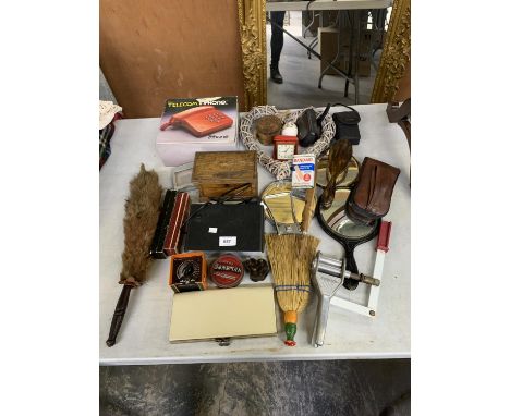 A MIXED COLLECTION OF ITEMS TO INCLUDE VINTAGE TELEPHONE, WOODEN TRINKET BOX, VINTAGE TIN ETC 