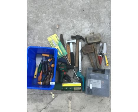 VARIOUS TOOLS TO INCLUDE A BOSCH DRILL, BATTERY CHARGER AND TESTER, PLIERS, HAMMER, MALLETS ETC IN WORKING ORDER 