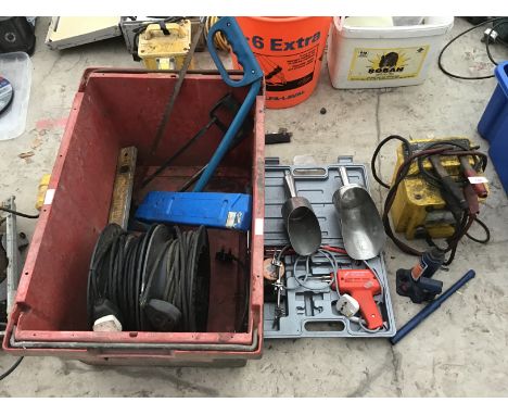 VARIOUS TOOLS TO INCLUDE A TRUCK START, A BOTTLE JACK, EXTENSION CABLES ETC 