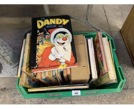 A COLLECTION OF VINTAGE BOOKS AND ANUALS 