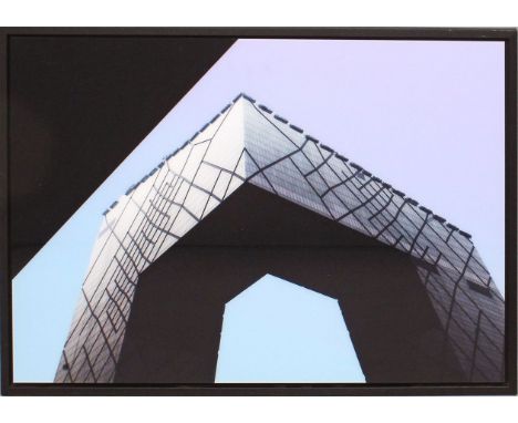 Froschmayer, Florian (geb. 1972 Zürich) CCTV Building, Beijing (2008). Fotoabzug/Fuji Crystal Papier/ Acrylglasplatte. 64x 86