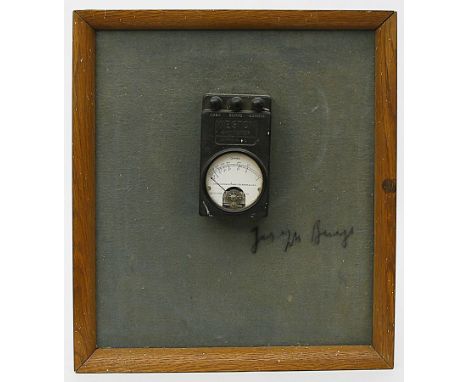 Beuys. Joseph (1921 Krefeld - Düsseldorf 1986) Objekt "OHMMETER", auf bespannter Holzplatte montiert, sign. Alters- und Lager