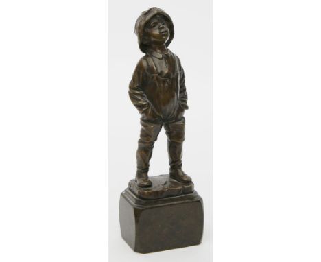 Schmidt-Felling, Julius Paul (1835 Berlin 1920) Kleiner Fischer (ohne Zigarette). Braun patinierte Bronze. Auf naturalistisch