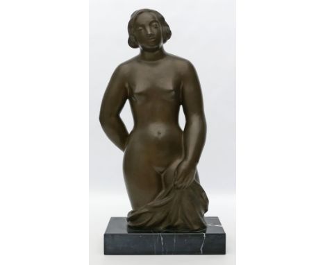 Sommer, Josef Daniel (1886 Steinheim - Schlehdorf bei München 1979) Weibliches Hüftbildnis (Akt). Grün-braun patinierte Bronz