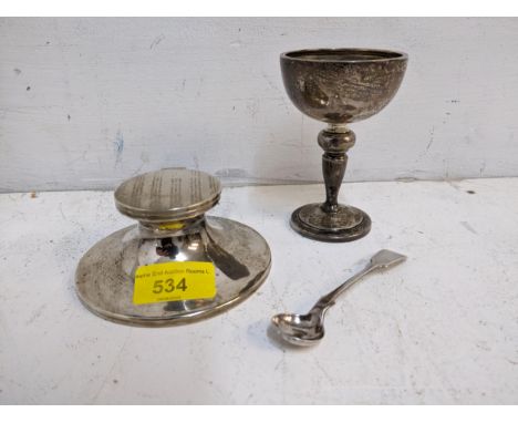 Silver items to include a Walker &amp; Hall George V capstan inkwell, Sheffield 1924, total weight 143.7g, a Walker &amp; Hal