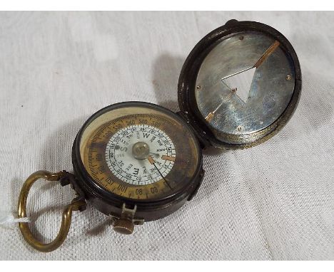 Word War One ( WW1 ) A S.Mordan & Co compass inscribed 3005 1918