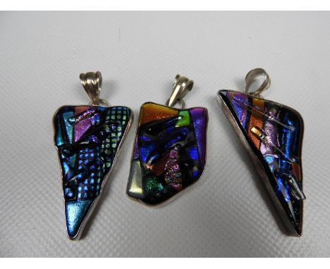 3x Mexican Silver and Enamel Brooches each Marked ‘925’ and each Approx. 2”/5cm 