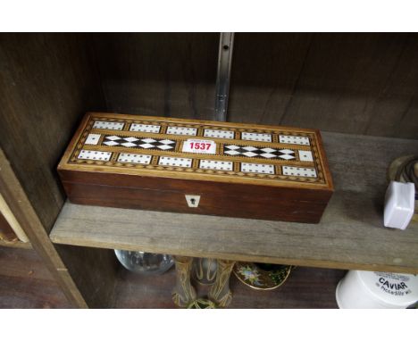 An old rosewood cribbage board and card box, 29cm wide. 