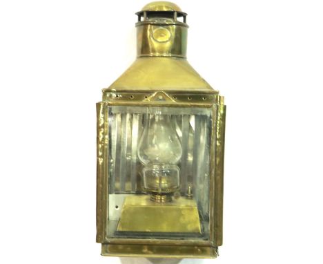 Large early 20th century brass oil lantern, H: 49 cm, glass funnel cracked but present. Not available for in-house P&amp;P 