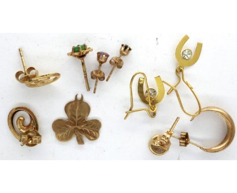 Two pairs of 9ct gold earrings and a quantity of scrap/broken 9ct gold, combined 3.7g. P&amp;P Group 1 (£14+VAT for the first