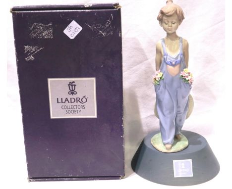 Boxed Lladro Collectors Society figurine, Pocket Full Of Wishes 7650 on a Lladro stand, H: 26 cm, no cracks or chips. P&amp;P