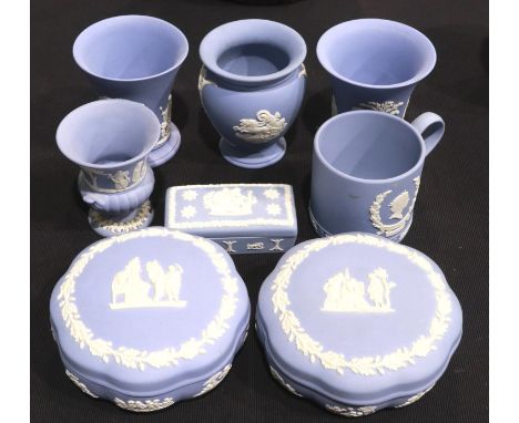 Eight pieces of Wedgwood blue Jasperware, largest H: 10 cm, no cracks or chips. P&amp;P Group 3 (£25+VAT for the first lot an