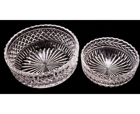 Two Stuart Crystal centre bowls, largest D: 20 cm. P&amp;P Group 3 (£25+VAT for the first lot and £5+VAT for subsequent lots)