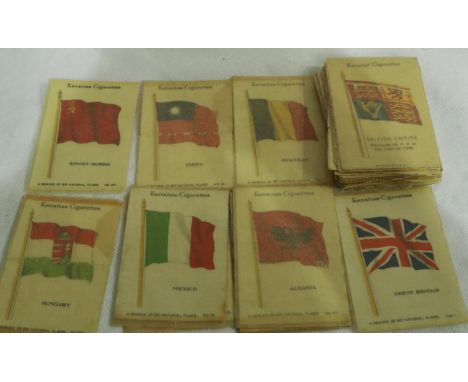Collection of silk cigarette cards. P&amp;P Group 2 (£18+VAT for the first lot and £3+VAT for subsequent lots) 