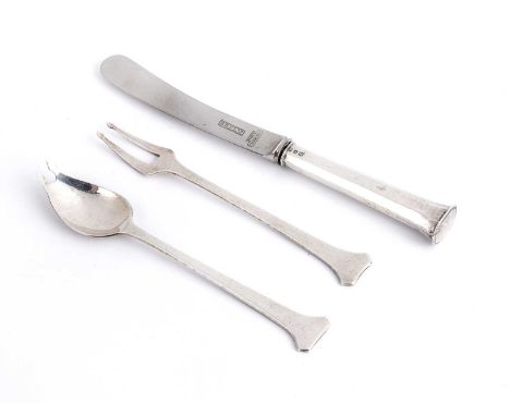 Omar Ramsden (1873-1939)Arts and Crafts pickle fork and spoonsilver, with shaped and planished handlesLondon 19272.5cm and 13
