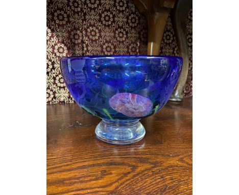 A Caithness Glass Thistle etched Bowl Produced in limited number for the tercentenary of the Bank of Scotland. [15CM IN HEIGH