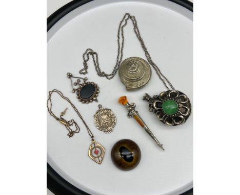 A Selection of various silver jewellery and odds to include hand painted glass eye, Rolled Gold Art Nouveau pendant, Silver f