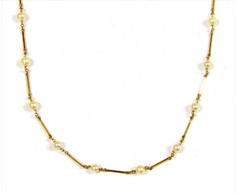 A 9ct gold cultured pearl necklace, with cultured pearls, 5 to 5.5mm in size, wire set, alternating with square section bar l