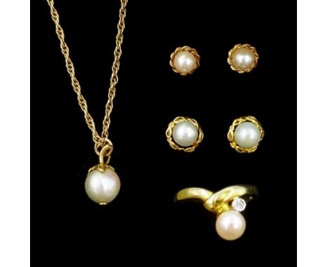 Pair of 14ct gold pearl stud earrings and 9ct gold pearl jewellery including pendant necklace, pair of stud earrings and a pe