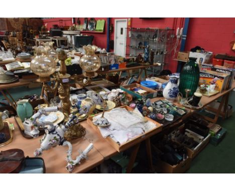 Four trays inc. linens, paper weights, retro Guinness bar pump mount in the form of a pint, a gilt metal three light table la