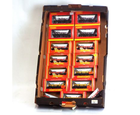 Fifteen Hornby 00 gauge hopper wagons, 2 unboxed, 13 boxed 