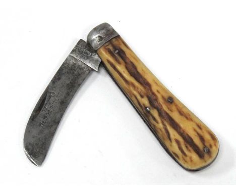 A George Butler and Co., Sheffield Flat Bottom Pruning Knife, stag scales, 9.5cm closed.Slight wobble to blade. Doesn't snap 