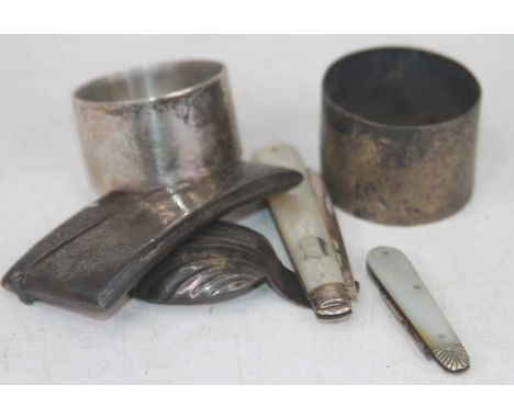 An Edwardian mother of pearl handled fruit knife, having a silver blade, Birmingham 1904; together with one other smaller exa