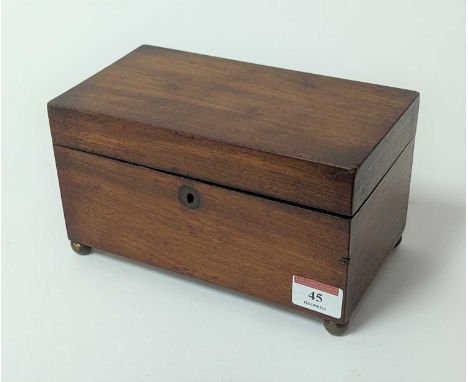 A 19th century mahogany twin compartment tea caddy, w.20cm 
