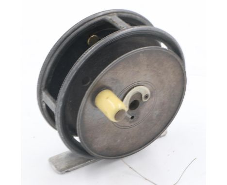 Hardy Bros Ltd, Unique fly fishing reel. UK P&amp;P Group 1 (£16+VAT for the first lot and £2+VAT for subsequent lots) 