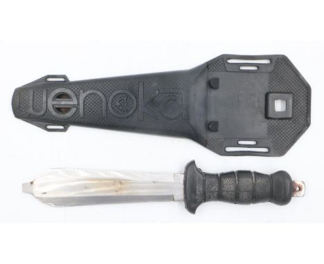 Diveteam divers knife with sheath. UK P&amp;P Group 2 (£20+VAT for the first lot and £4+VAT for subsequent lots) 