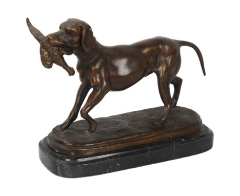A patinated bronze sculpture of a Gundog with pheasant, on marble base, unsigned, length 20cm 