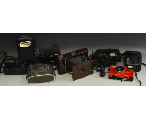 Cameras - a bakelite No.2 Hawkette camera; Samsung camera; Nikon; etc (1 box)