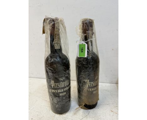 Two bottles of Presidential vintage Port Location: L2 