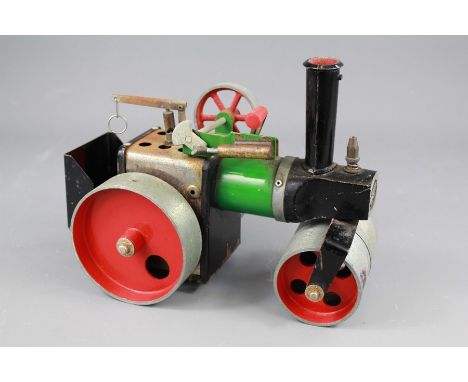 A Vintage Namod Steam Roller, the steam roller painted in green and red livery.